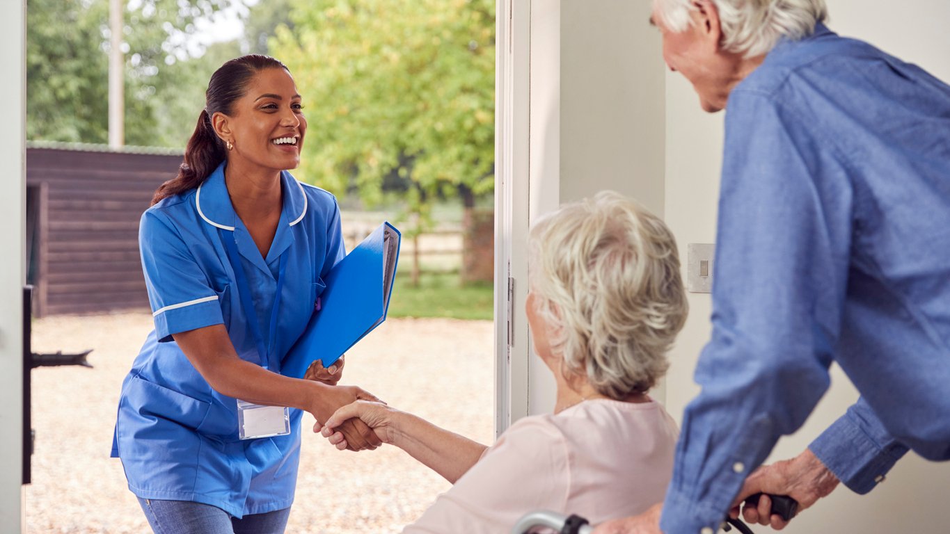 HHA | Be the Lead Caregiver & Get on the Path for Advancement | Thurs – Mon 8 am – 8 pm